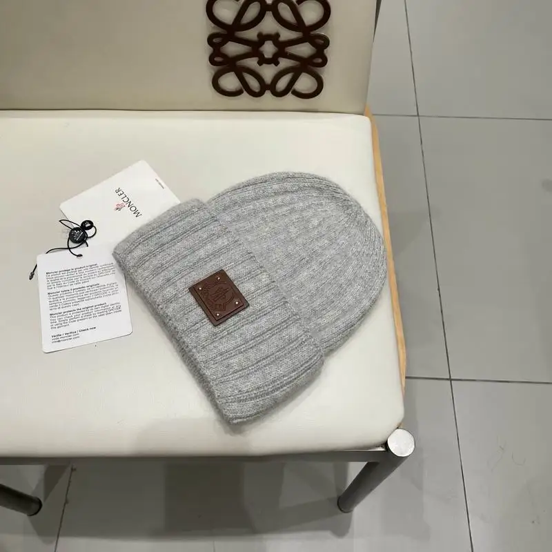 Moncler Hat (215)
